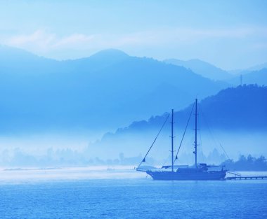 schip in de baai van