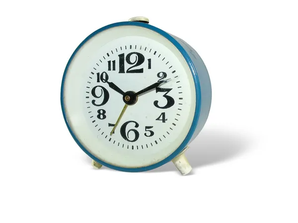 Relógio de alarme de estilo antigo isolado sobre branco — Fotografia de Stock