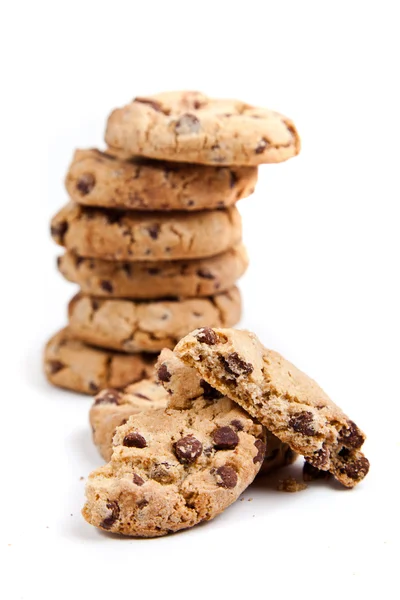 Chocolade chips koekjes, op witte achtergrond — Stockfoto