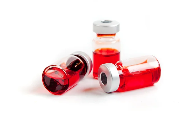 Medicína lahvičky, izolovaných na bílém pozadí — Stock fotografie