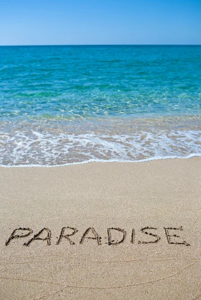 Paradijs geschreven op het zand — Stockfoto