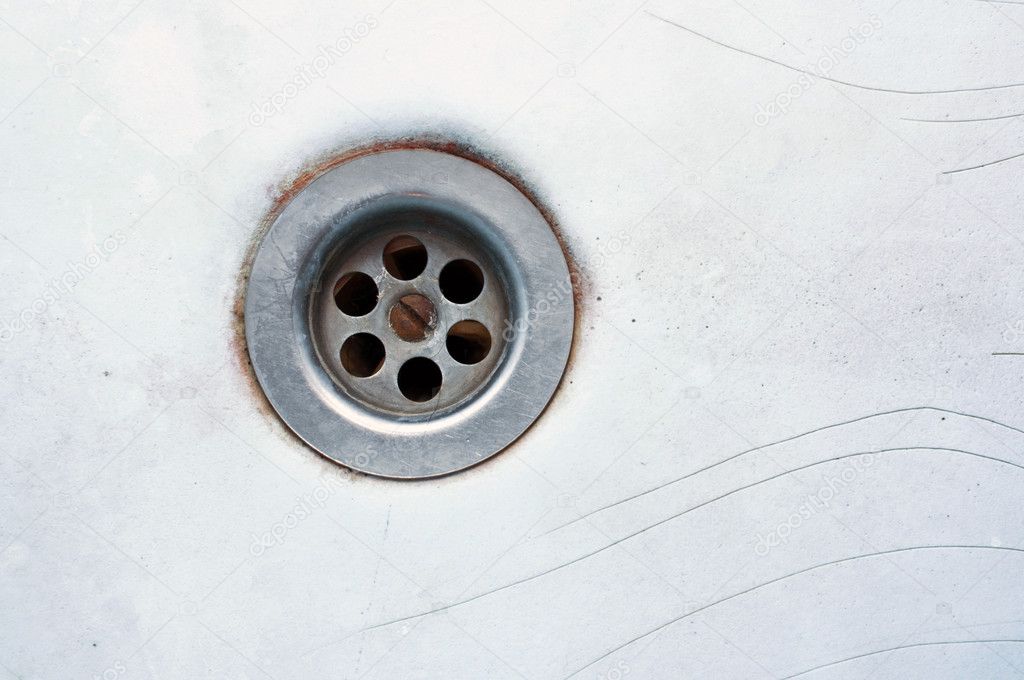 Drain that has been drained in an old obsolete bath tub