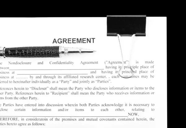 Overeenkomst Zwarte Pen Geïsoleerd Wit — Stockfoto