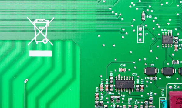 緑のコンピューター回路のクローズ アップ — ストック写真