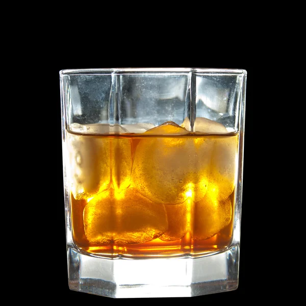 Whisky Dorado Las Rocas Aislado Negro — Foto de Stock