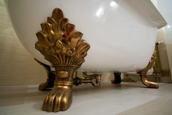 Interior do banheiro vintage de luxo — Fotografia de Stock