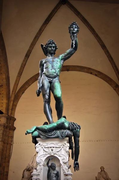 佛罗伦萨的珀尔修斯雕塑 — 图库照片