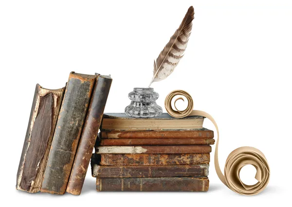 Oude boeken, inkstand en scroll — Stockfoto
