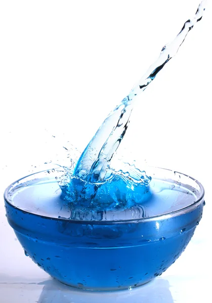 Blaues Wasser Spritzt Isoliert Auf Weißem Hintergrund — Stockfoto