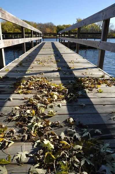 Fishing Dock in the Autumn — Stock Photo, Image