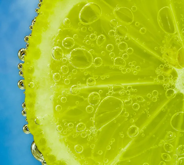 Limão com bolhas — Fotografia de Stock
