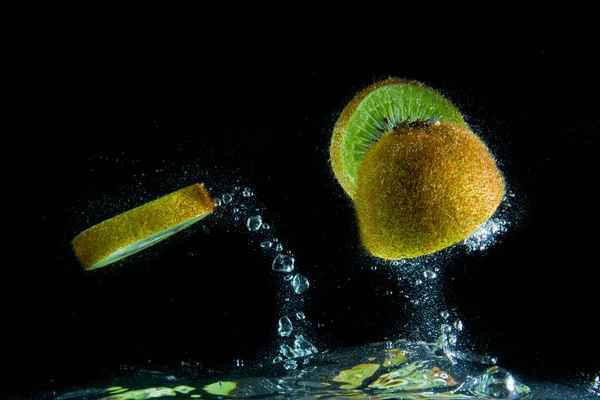 Kiwi splash — Stock Photo, Image