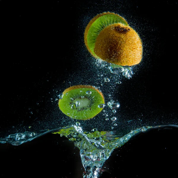 Kiwi splash — Zdjęcie stockowe