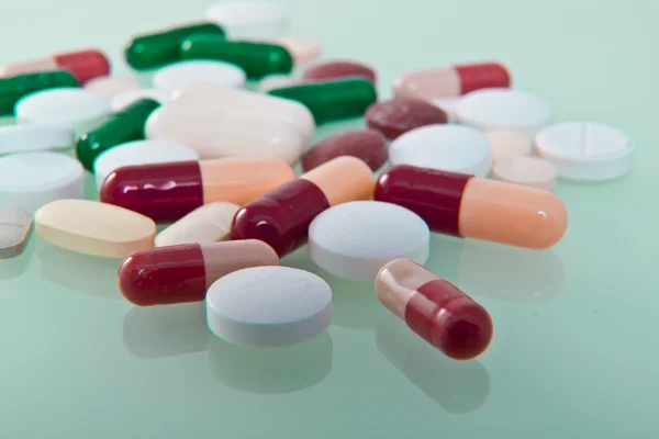 Różne tabletki — Zdjęcie stockowe