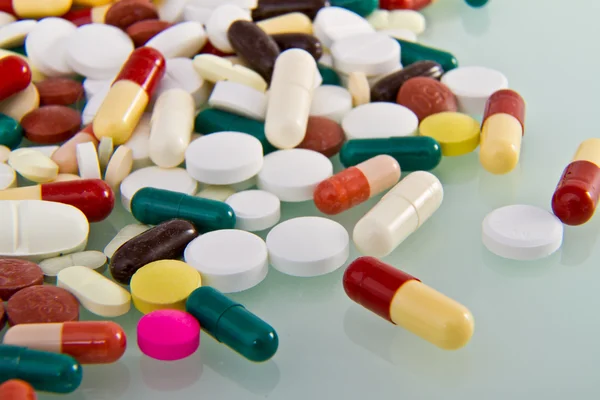 Różne tabletki — Zdjęcie stockowe