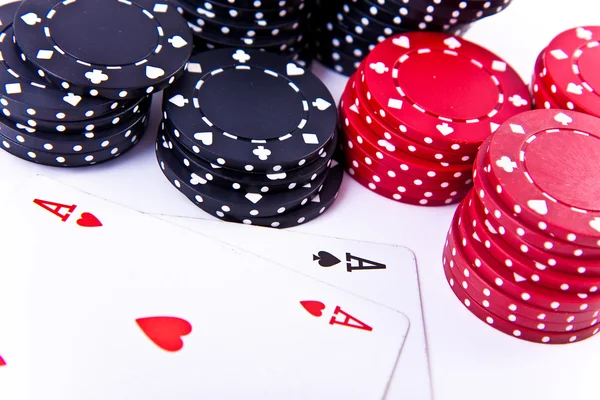 Giocare a carte e poker chips — Foto Stock