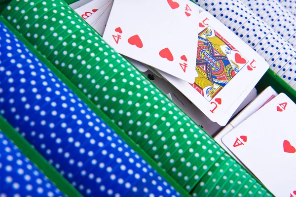 Pokerfiches met aas — Stockfoto