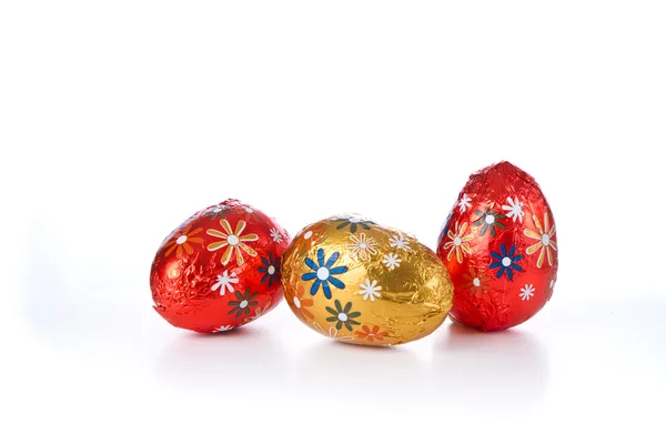 Huevos de Pascua de chocolate Imágenes de stock libres de derechos