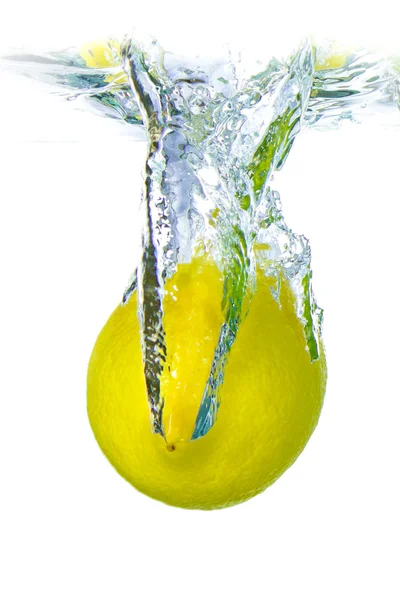 stock image Lemon in water