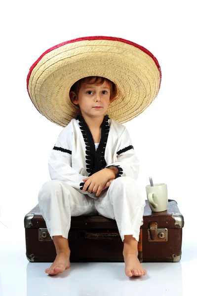 Criança Vestindo Grande Chapéu Sombrero — Fotografia de Stock