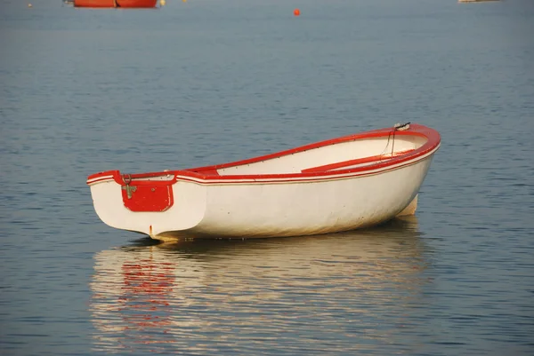 Ruderboot aus Holz — Stockfoto