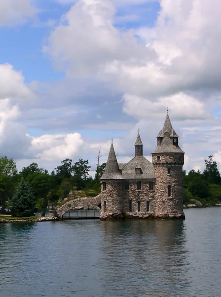 カナダ オンタリオ湖の上で boldt の城 — ストック写真