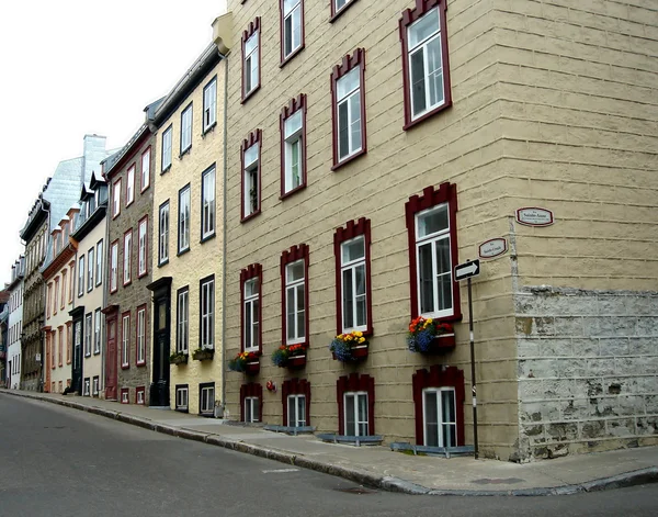 Calle en el viejo Quebec, Canadá — Foto de Stock