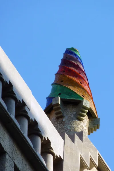 Renkli Ayrıntı Çatı Sarayı Guell Barselona Spanya — Stok fotoğraf