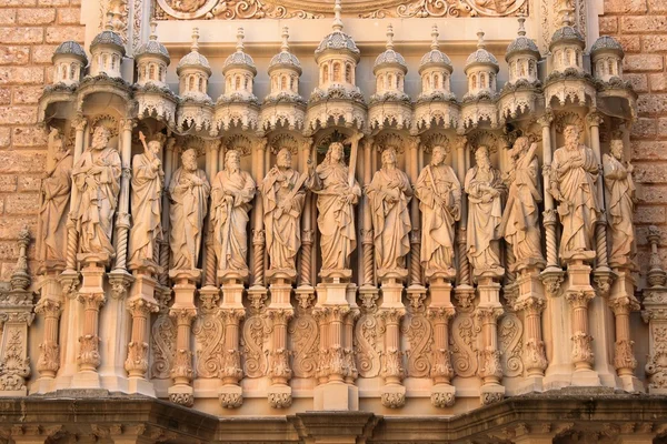 Monasterio de Montserrat esculturas —  Fotos de Stock