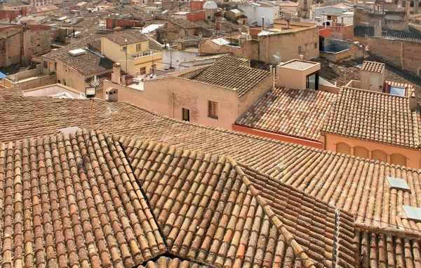 Kiremitli çatılar — Stok fotoğraf