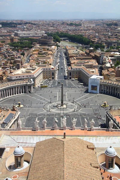 Uitzicht vanaf de top van Saint Peter's Basilica — Stockfoto