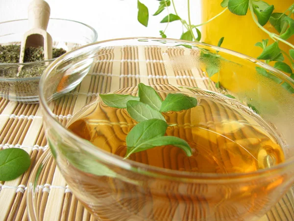 Herbatka z majeranku — Zdjęcie stockowe