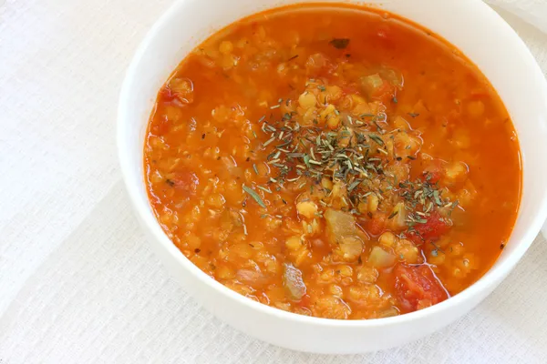Zuppa di lenticchie rosse Foto Stock