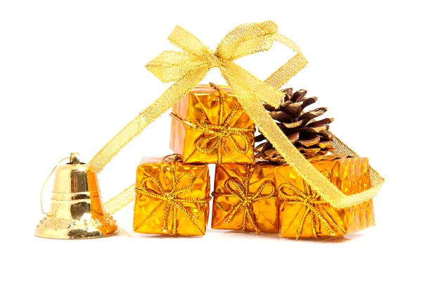Presentes dourados e decoração — Fotografia de Stock