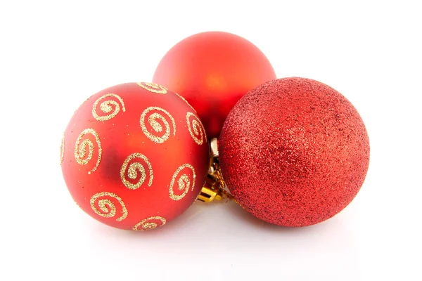 Três Bolas Natal Vermelho Isolado Fundo Branco — Fotografia de Stock