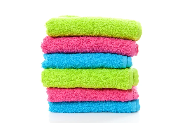 Stapel van kleurrijke handdoeken — Stockfoto