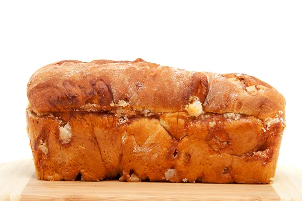 烤的糖面包在菜板上特写 — 图库照片