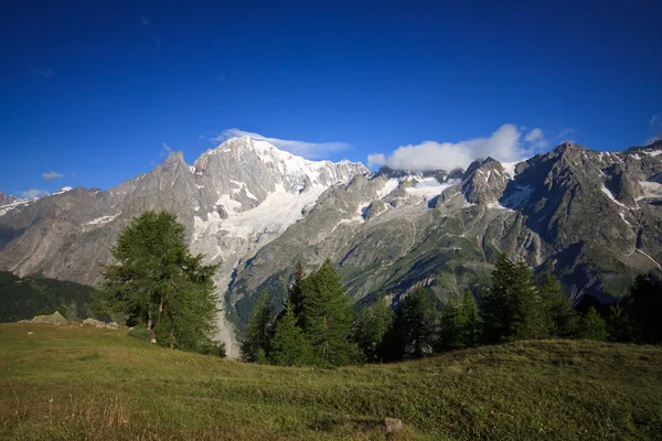 Mont Blanc-ban. — Stock Fotó