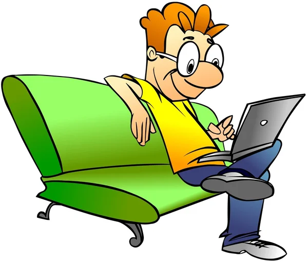 Muž sedí na pohovce s notebookem — Stock fotografie