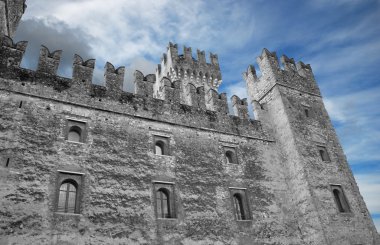 garda Gölü, lombardia, Italia Sirmione'da scaligero Kalesi.