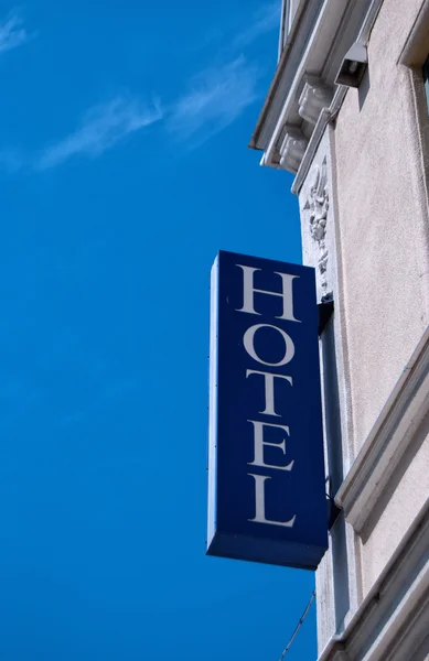 Hotel znak ystad — Zdjęcie stockowe
