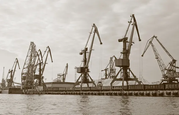 Речной порт — стоковое фото