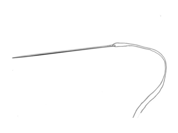 игла с ниткой