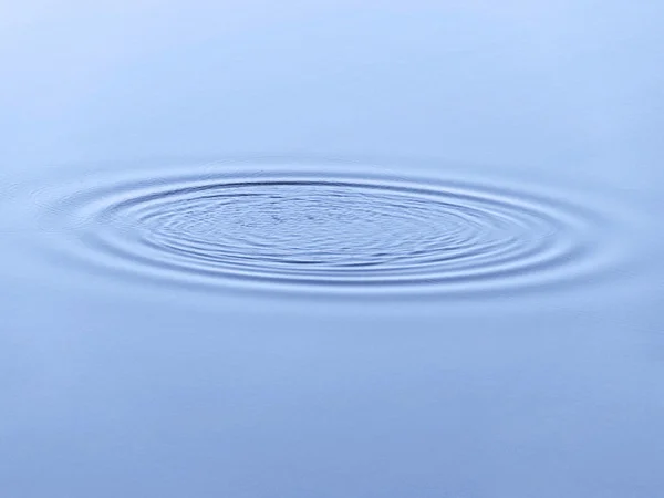 Circles on water — Stock Photo, Image