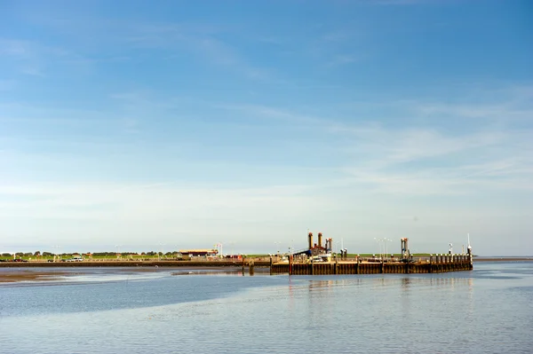 Pier at Dutch island — Stock Photo, Image