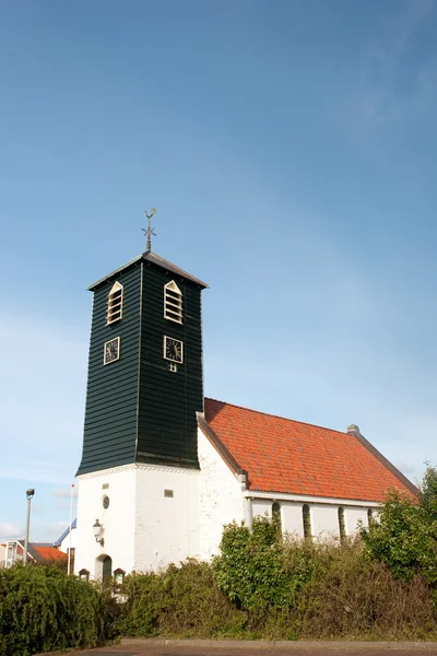 Typisch holländische Kirche — Stockfoto