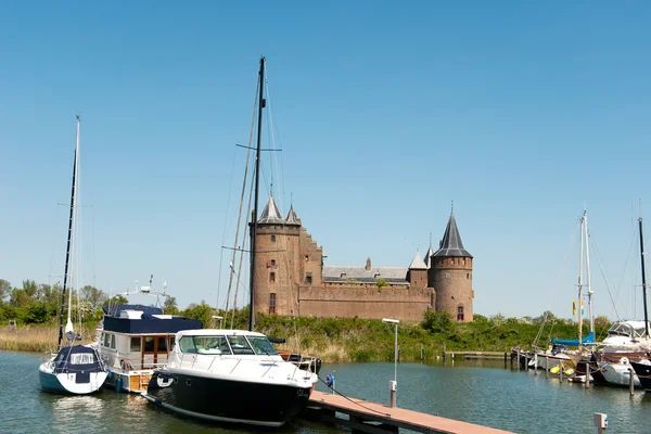 Castle with harbor — Stock Photo, Image
