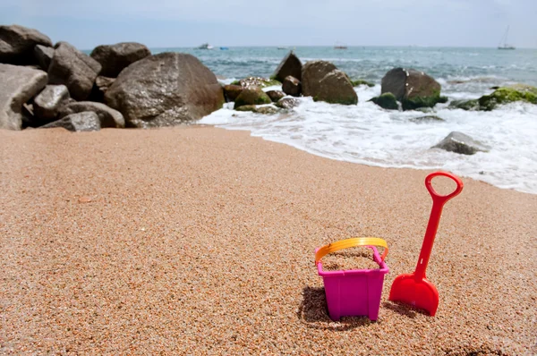 Juguetes en la playa — Foto de Stock