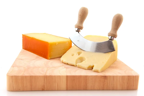 Genç ve yaşlı peynir — Stok fotoğraf