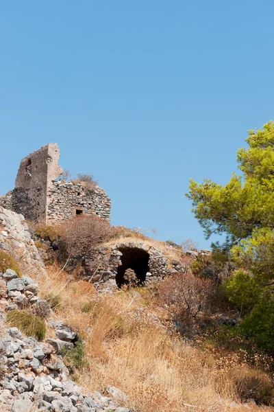 Ruine oberhalb der Stadt monemvasia — Stockfoto